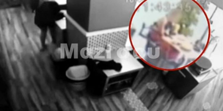 Θεσσαλονίκη: Στοιχεία για την 33χρονη – Τα 50ευρα στην τσάντα της, τα πουρμπουάρ και τα πανάκριβα κινητά – Video ντοκουμέντο