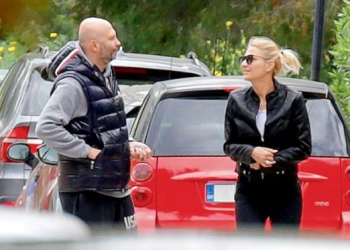 Φαίη Σκορδά: Η εντυπωσιακή φωτογραφία στην πισίνα που ανέβασε ο σύντροφός της