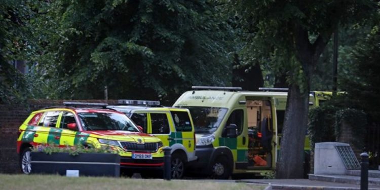 Alldaynews.gr 25χρονος ύποπτος για το μακελειό στο Ρέντινγκ – Τρεις νεκροί και τρεις τραυματίες (video)