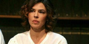 Alldaynews.gr Η σκληρή ατάκα της κόρης της για τις γυμνές φωτογραφίες της στο διαδίκτυο (Video)