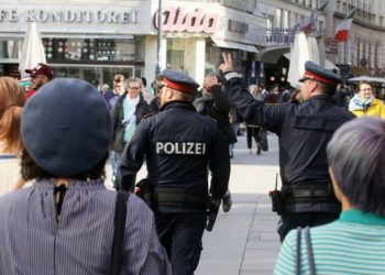 Πρόστιμο 500 ευρώ σε πολίτη γιατί… αερίστηκε με δύναμη