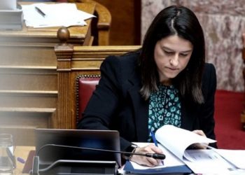 Η Νίκη Κεραμέως παραβίασε τον νόμο που η ίδια ψήφισε
