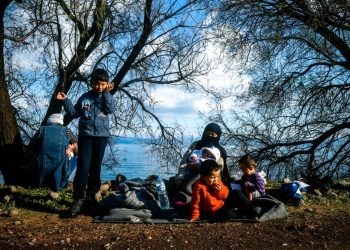 Έξαλλοι με ΜΚΟ που εξυπηρετεί και «κρύβει» παράνομους μετανάστες σε δάση!