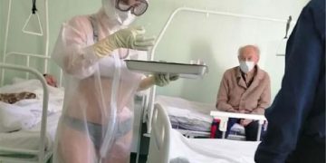 Alldaynews.gr Συμβόλαιο με εταιρεία αθλητικών ρούχων για τη Ρωσίδα ημίγυμνη νοσοκόμα (pics)