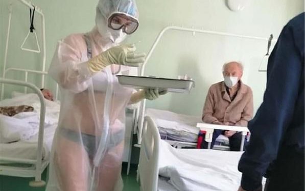 Alldaynews.gr Συμβόλαιο με εταιρεία αθλητικών ρούχων για τη Ρωσίδα ημίγυμνη νοσοκόμα (pics)