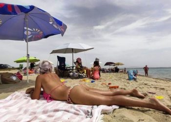 Αλλάζουν και πάλι τα μέτρα για τις παραλίες!