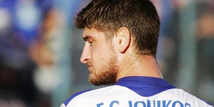 Νεκρός σε τροχαίο στην Σαντορίνη ο ποδοσφαιριστής Παναγιώτης Σκαφτούρος[photos]