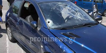 Alldaynews.gr Σοκαριστικό τροχαίο: Εκσφενδονίστηκε πάνω στο παρμπρίζ αυτοκινήτου (pics)