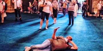 Alldaynews.gr Ασεβής και άκρως προκλητική φωτογραφία μέσα από την Αγία Σοφία