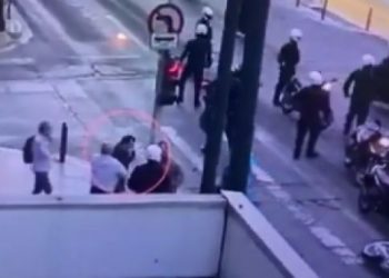 VIDEO ντοκουμέντο: Η επίμαχη σκηνή με πρωταγωνιστή τον αστυνομικό συνδικαλιστή του ΣΥΡΙΖΑ