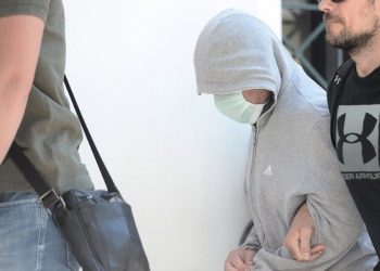 Ηλιούπολη: Αυτός είναι ο 44χρονος καθηγητής που είχε σχέση με την 14χρονη μαθήτρια[photos]