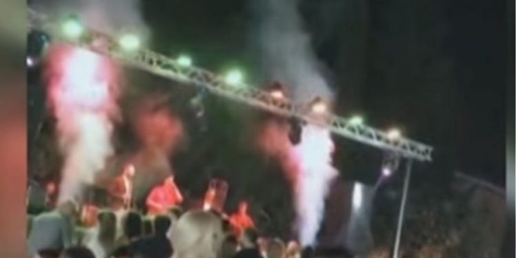 Alldaynews.gr Βίντεο με τα 2.000 άτομα στο γλέντι στο Άλσος Ελληνικού Στρατού