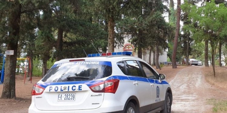 Υπόθεση 16χρονης στα Τρίκαλα: Φέρει τραύματα- Βγήκε στις 3 τα χαράματα λέει ο αδερφός της (video)