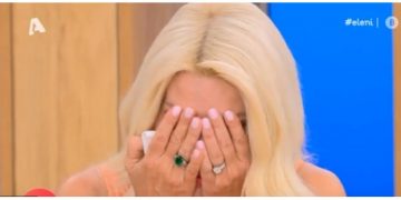 Ελένη Μενεγάκη: Λύγισε στην έναρξη της τελευταίας της εκπομπής[video]