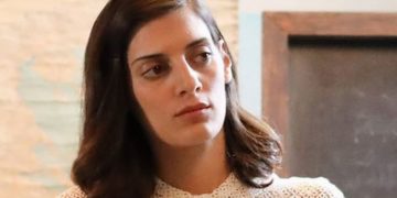 Τραγικό τέλος και για την Θεοδοσία στις «Άγριες Μέλισσες»-Το ατύχημα και ο θάνατος