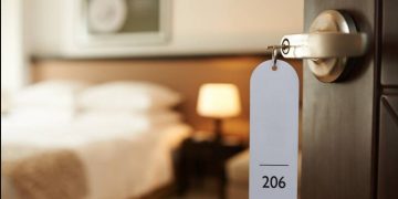 Alldaynews.gr Ροζ σκάνδαλο με υπαλλήλους ξενοδοχείου καραντίνας ίσως συνδέεται με νέα εξάπλωση του κορονοϊού