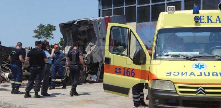 Τραγικός θάνατος στις Σέρρες – Τον καταπλάκωσε το φορτηγό που επισκεύαζε[video][photos]
