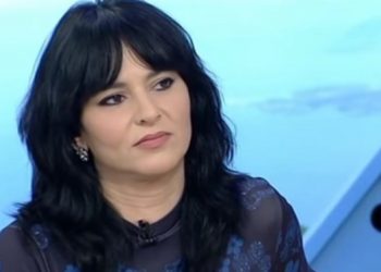 GNTM: Η Ζενεβιέβ ποζάρει με ολόσωμο και “ρίχνει” το instagram[photo]