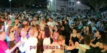 Απίστευτες εικόνες συνωστισμού σε Πανηγύρι παρουσία βουλευτών στην Αλίαρτο[photos]