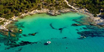 Alldaynews.gr Σπαραγμός για 18χρονο που πνίγηκε στη θάλασσα! “Πάγωσαν” οι φίλοι του στην παραλία