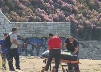 Φρίκη στα Βοτσαλάκια: Οι πρώτες εικόνες από το σημείο όπου βρέθηκε η σορός με τη σακούλα στο κεφάλι