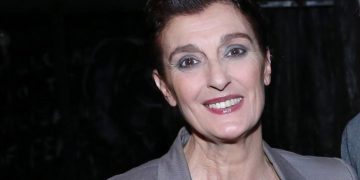 Alldaynews.gr Θρήνος για την Μίνα Χειμώνα-Έχασε το Κοριτσάκι της