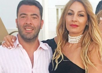 Ο Αλέξανδρος Αγγλούπας παντρεύτηκε (μετά τη φυλακή) την Όλγα Ζαπουνίδου στη Μύκονο