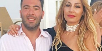 Alldaynews.gr Ο Αλέξανδρος Αγγλούπας παντρεύτηκε (μετά τη φυλακή) την Όλγα Ζαπουνίδου στη Μύκονο