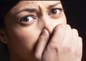 Λαμία: Σπίτι υγειονομική “βόμβα” μέσα στην πόλη[Σοκαριστικές Φωτογραφίες]