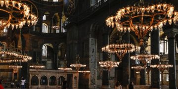 Alldaynews.gr Αγία Σοφία: Οι Αγιογραφίες δεν θα καλυφθούν με λέιζερ ή με φως