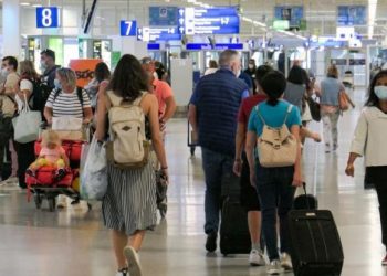 Bild: Η TUI επέβαλε στην Αθήνα τους κανόνες – Ο Μητσοτάκης υπέκυψε στον εκβιασμό