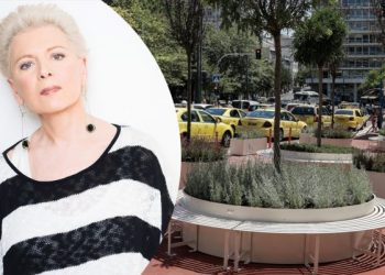 «Μην παίζετε Monopoly κύριε Μπακογιάννη»: Το post της Έλενας Ακρίτα που προκάλεσε σάλο