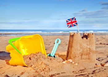 Πανικός στην έχει Βρετανία: Η απόφαση να μπαίνουν σε 14ήμερη καραντίνα όσοι επιστρέφουν από την Ισπανία τρομάζει τους τουρίστες