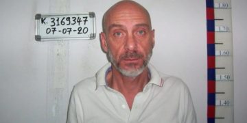 Αυτός είναι ο δάσκαλος που πιάστηκε «στα πράσα» με την 14χρονη μαθήτρια!