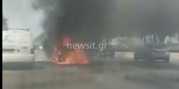 Στις φλόγες σχολικό στην Εθνική Οδό (video)