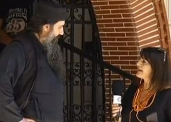 Ιερέας που απέβαλε πιστή λόγω μάσκας: «Δεν υπάρχει ιός, παγκόσμια δικτατορία ο ΠΟΥ, ο Ιερώνυμος είναι άπιστος» (Video)