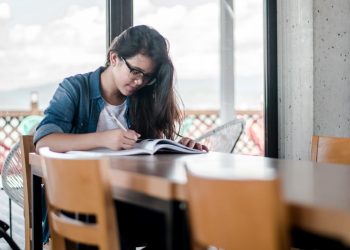 Έγραψε τον δικό της επικήδειο πριν πεθάνει από καρκίνο – Tα λόγια της έκαναν τον γύρο του διαδικτύου…