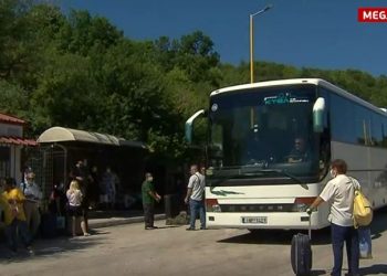 Κορωνοϊός: Χιλιάδες περνούν από τα σύνορα της Κακαβιά χωρίς έλεγχο (Video)