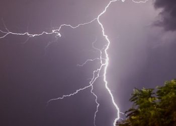 kairos-καιρός-kataigides-καταιγίδα-κεραυνός