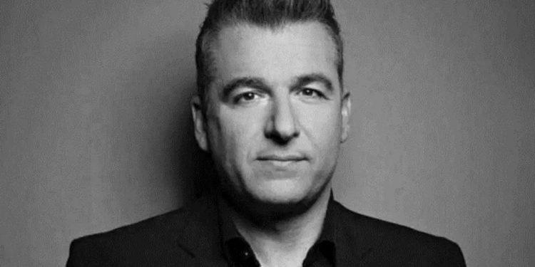 Συγκλονίζει ο Γιώργος Λιάγκας για την κηδεία του πατέρα του! «Έκλαιγα πάνω στο φέρετρο κι έρχεται ο Στιβ Κακέτσης…»