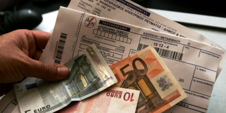ΔΕΗ: Πώς θα χρεωθείτε αν δεν γίνει καταμέτρηση στο τετράμηνο – Τι ισχύει για τους «έναντι»