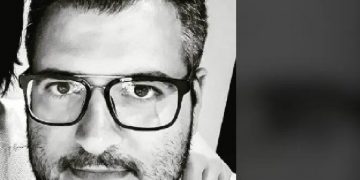 Λάρισα: Σπαραγμός στην κηδεία του 32χρονου Μάριου-Τον αποχαιρέτησαν με τραγούδια[photos]