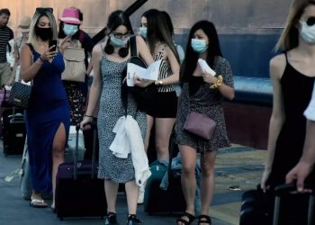 Κορονοϊός: Επανέρχονται Πρόστιμα και Μάσκες