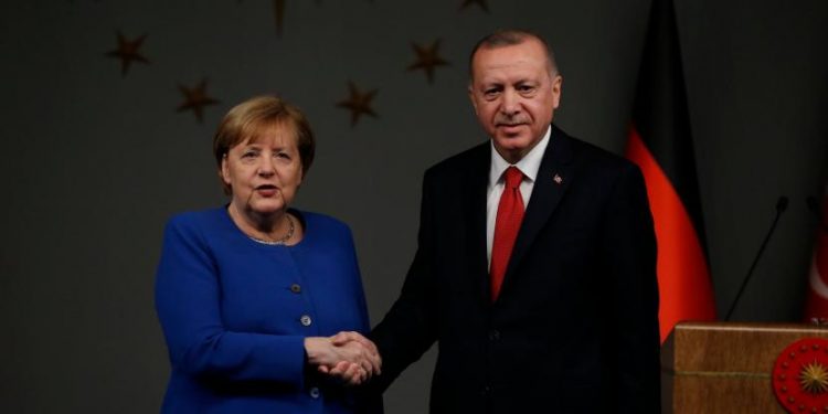 Bild: H Μέρκελ απέτρεψε τη στρατιωτική σύγκρουση μεταξύ Ελλάδας και Τουρκίας