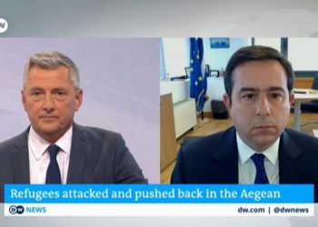 Συνέντευξη Μηταράκη στην DW: Δεν γίνονται παράνομες επαναπροωθήσεις