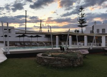 «Χάνω το ξενοδοχείο γιατί καθυστέρησα τα νοίκια του κορονοϊού» – Στη Μύκονο η πρώτη έξωση