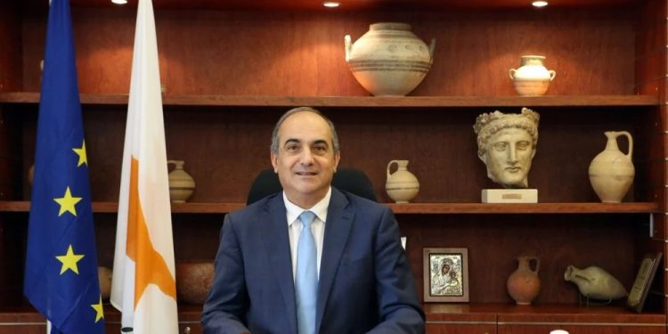 Alldaynews.gr «Τίποτε από όλα αυτά που έχετε κατακτήσει δεν σας ανήκει… Θα μείνετε στην ιστορία ως βέβηλος»