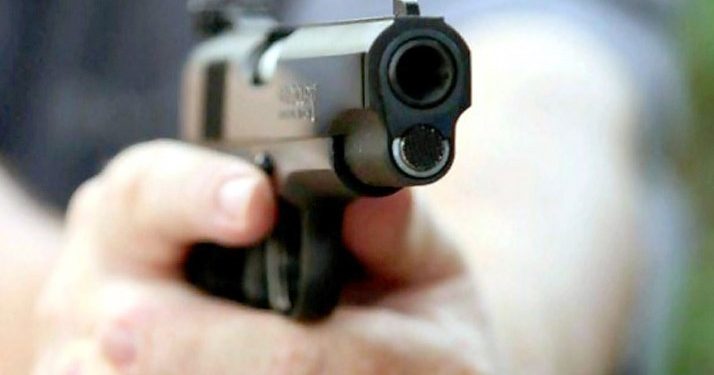 Alldaynews.gr Ανείπωτη Τραγωδία: 13χρονος σκότωσε το 9χρονο αδερφάκι του-‘Επαιζαν «Κλέφτες και αστυνόμοι»…