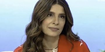 Alldaynews.gr Πόπη Τσαπανίδου: Γεννούσα τα Παιδιά μου και ήξερα οτι δεν θα γνωρίσουν ποτέ Πατέρα