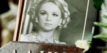 Alldaynews.gr Αλίκη Βουγιουκλάκη: Ποιο το μεγάλο μυστικό που πήρε στον τάφο της